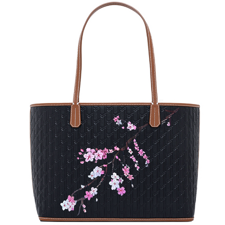 اسود و تان / إزهار الكرز