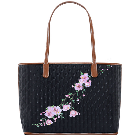 اسود و تان / ساكورا