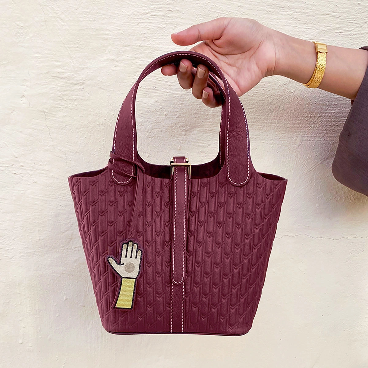 ليذر تشارم / حنة الأيد