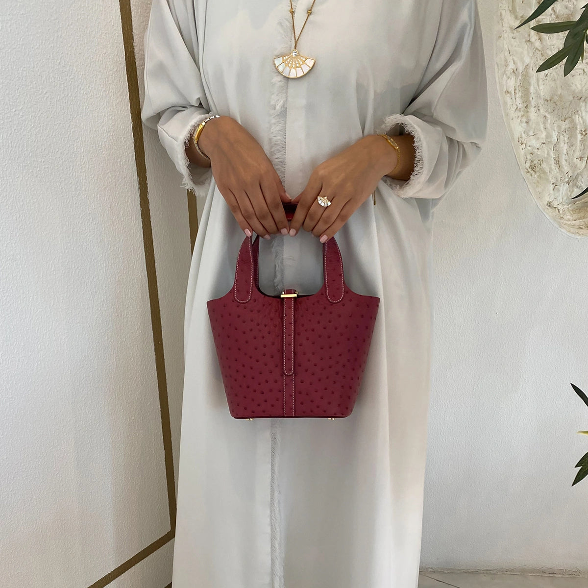 شنطة اليد اليازية من جلد النعام / بورغندي