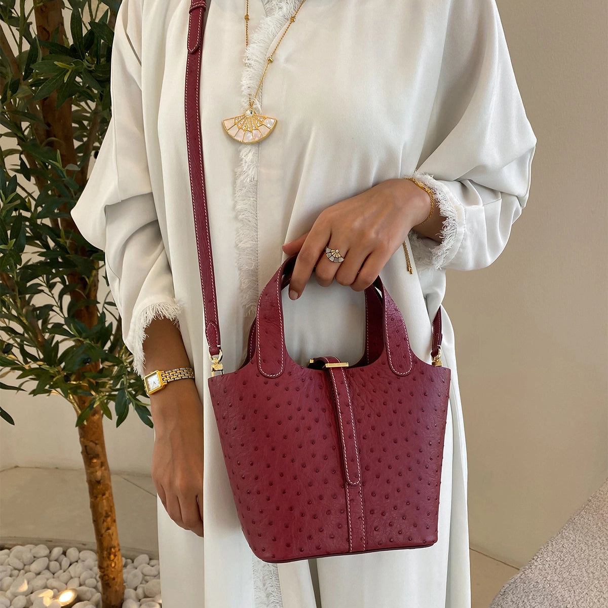 شنطة اليد اليازية من جلد النعام / بورغندي