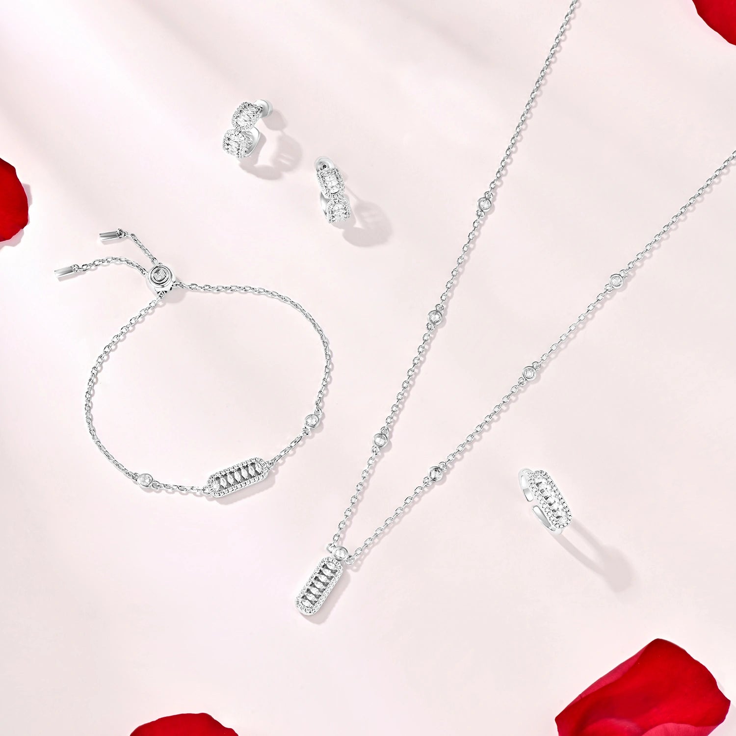 طقم فاين بتصميم ثنائي / اللون الفضي