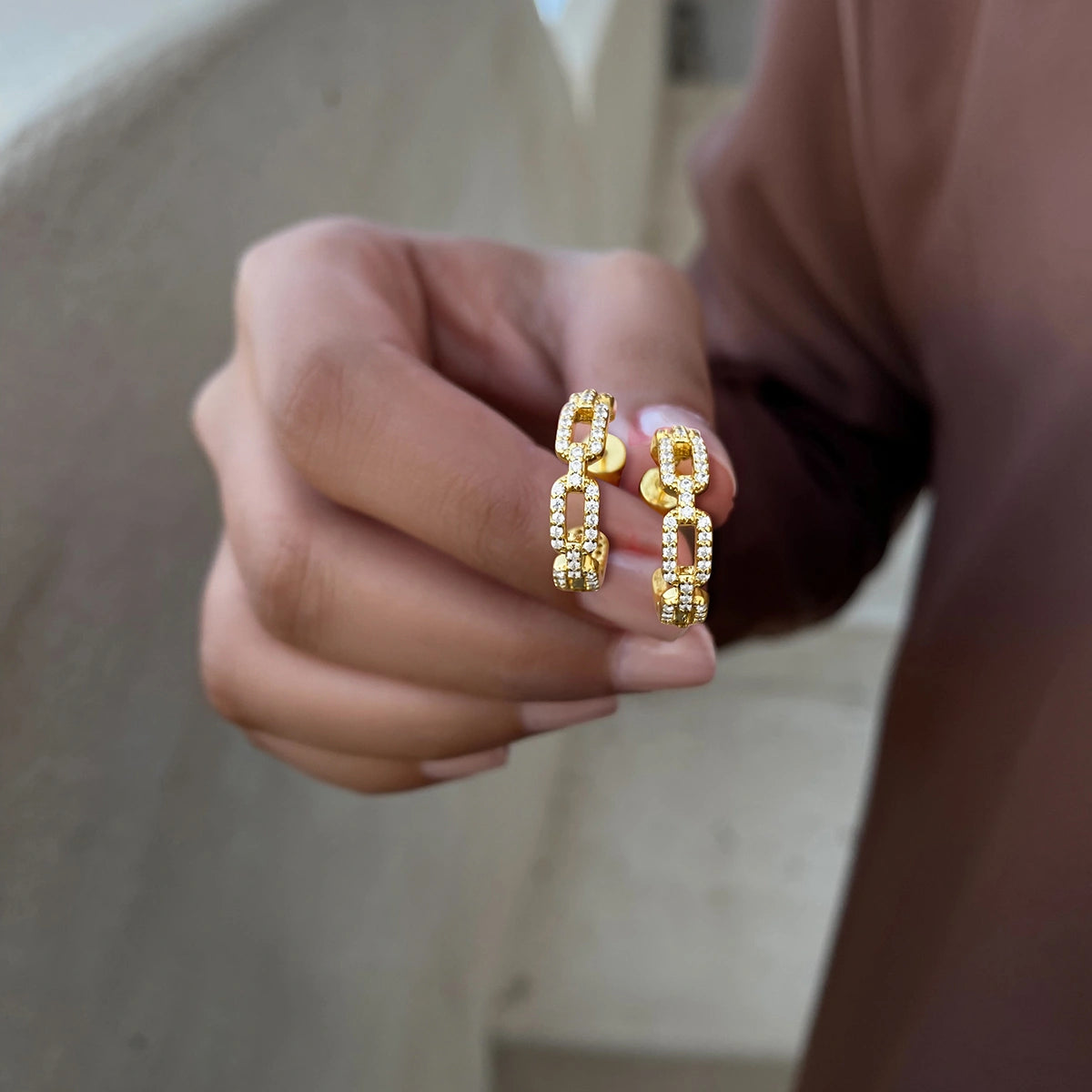 لينكس / أقراط دائرية باللون الذهبي