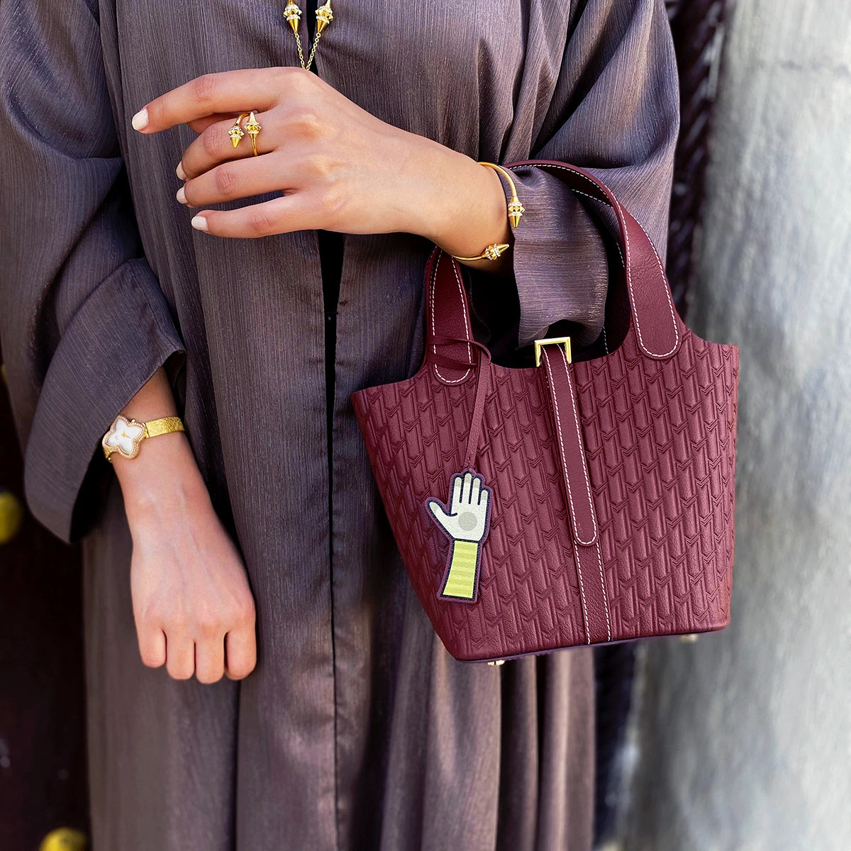 ليذر تشارم / حنة الأيد