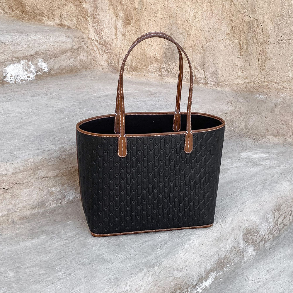 ترافل توت /أسود مع تان