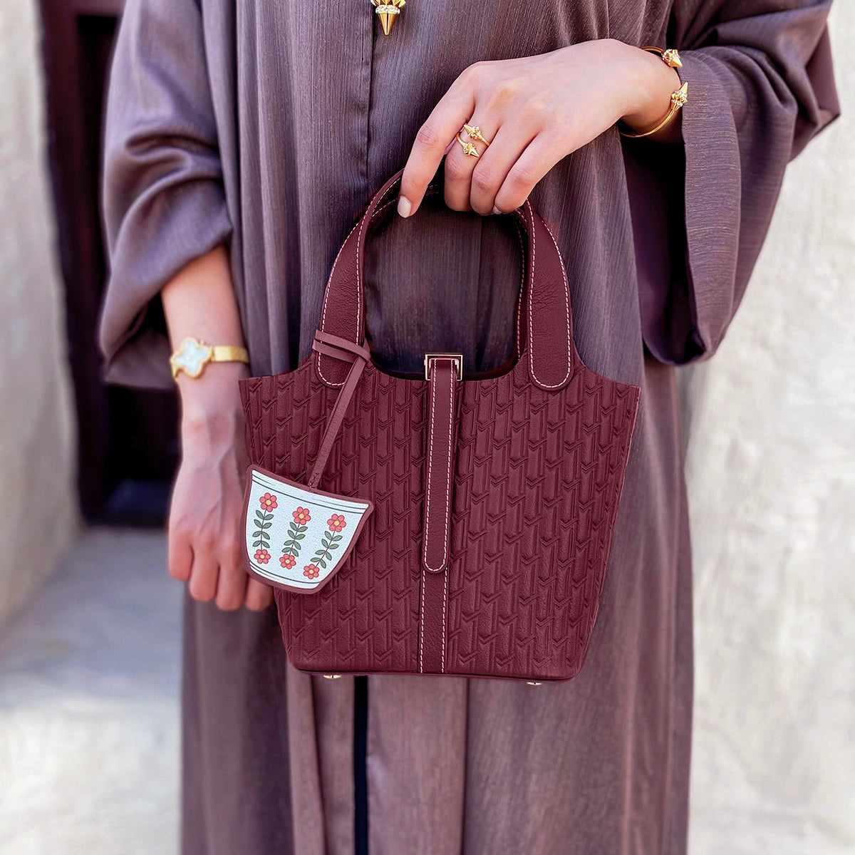 ليذر تشارم / فنجان القهوة