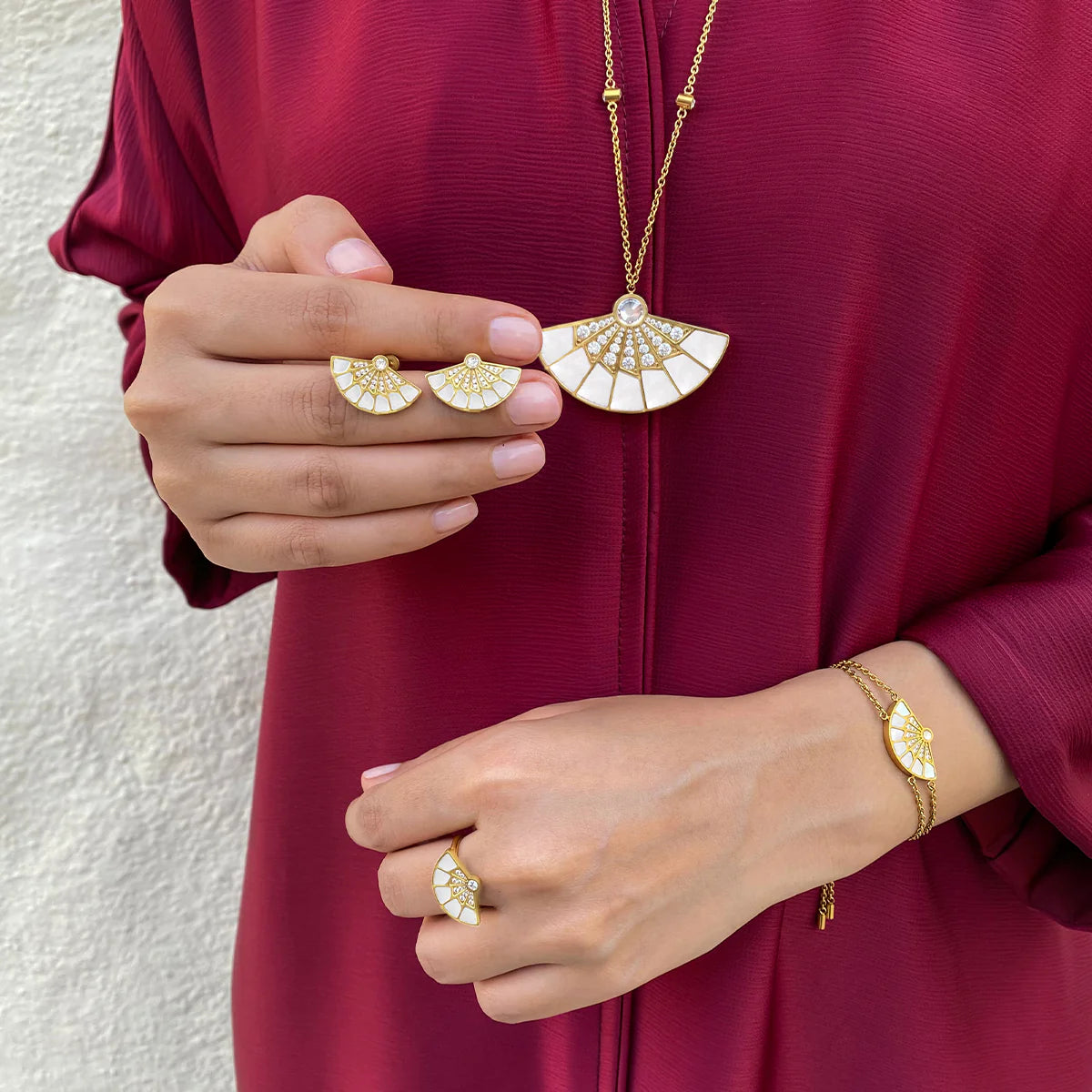 7_99ebcfc5-6263-40e2-8c12-cbaaddd8be13 | MINIMALIST