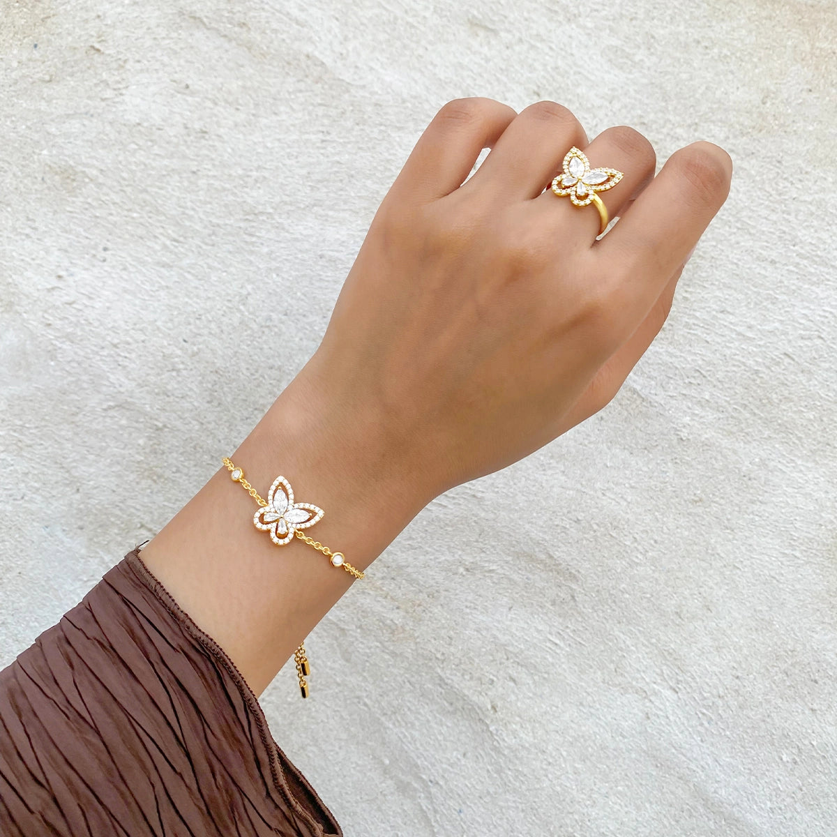 بترفلاي / سوار اللون الذهبي