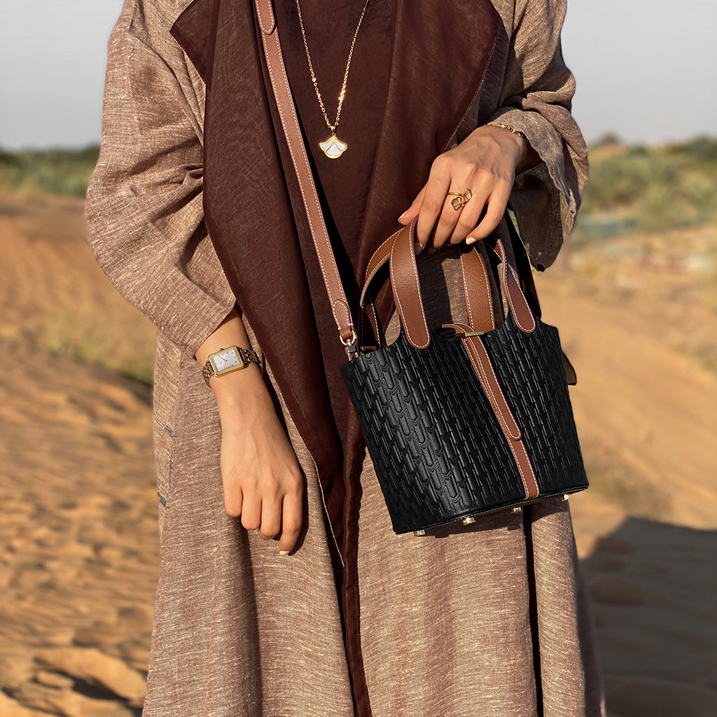 شنطة اليد اليازية / اسود و تان