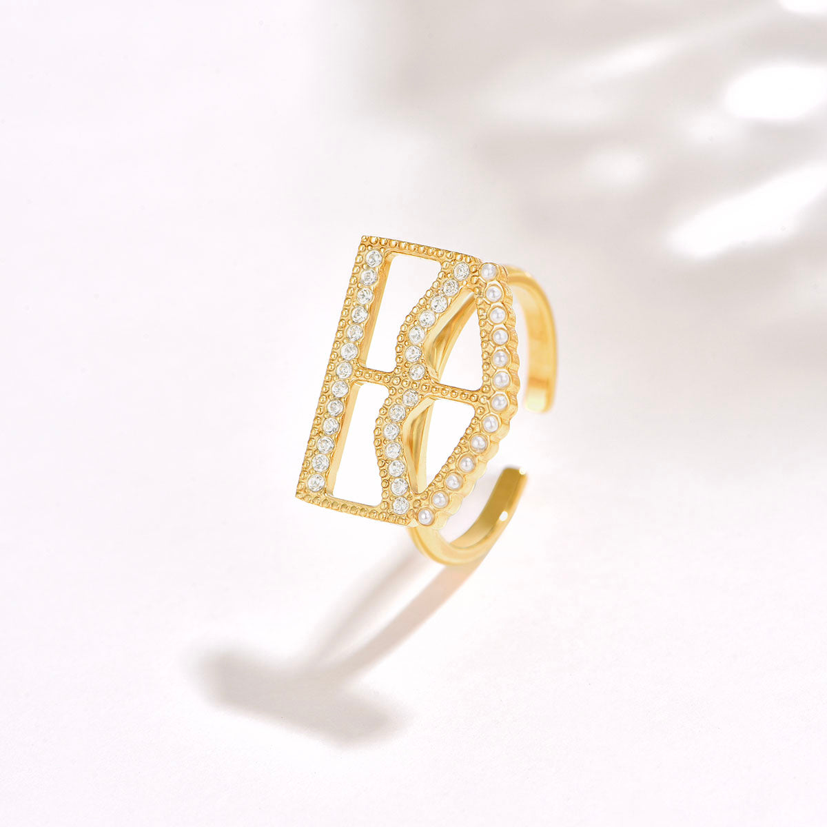 برقع / خاتم باللون الذهبي