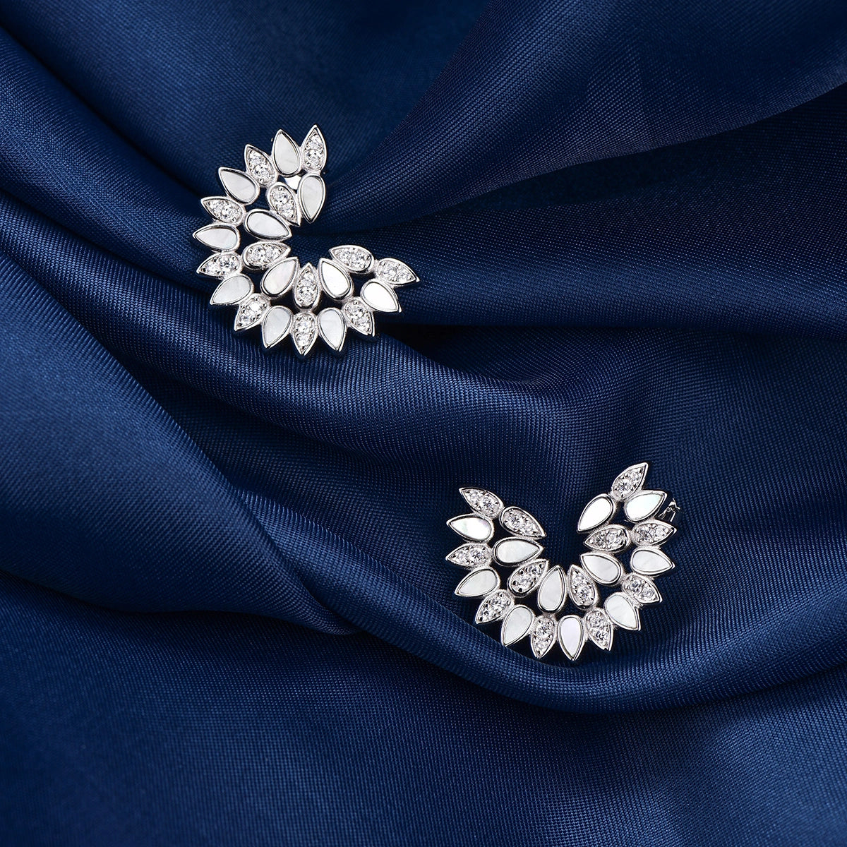 تشارمنق هارتس / طقم فضي