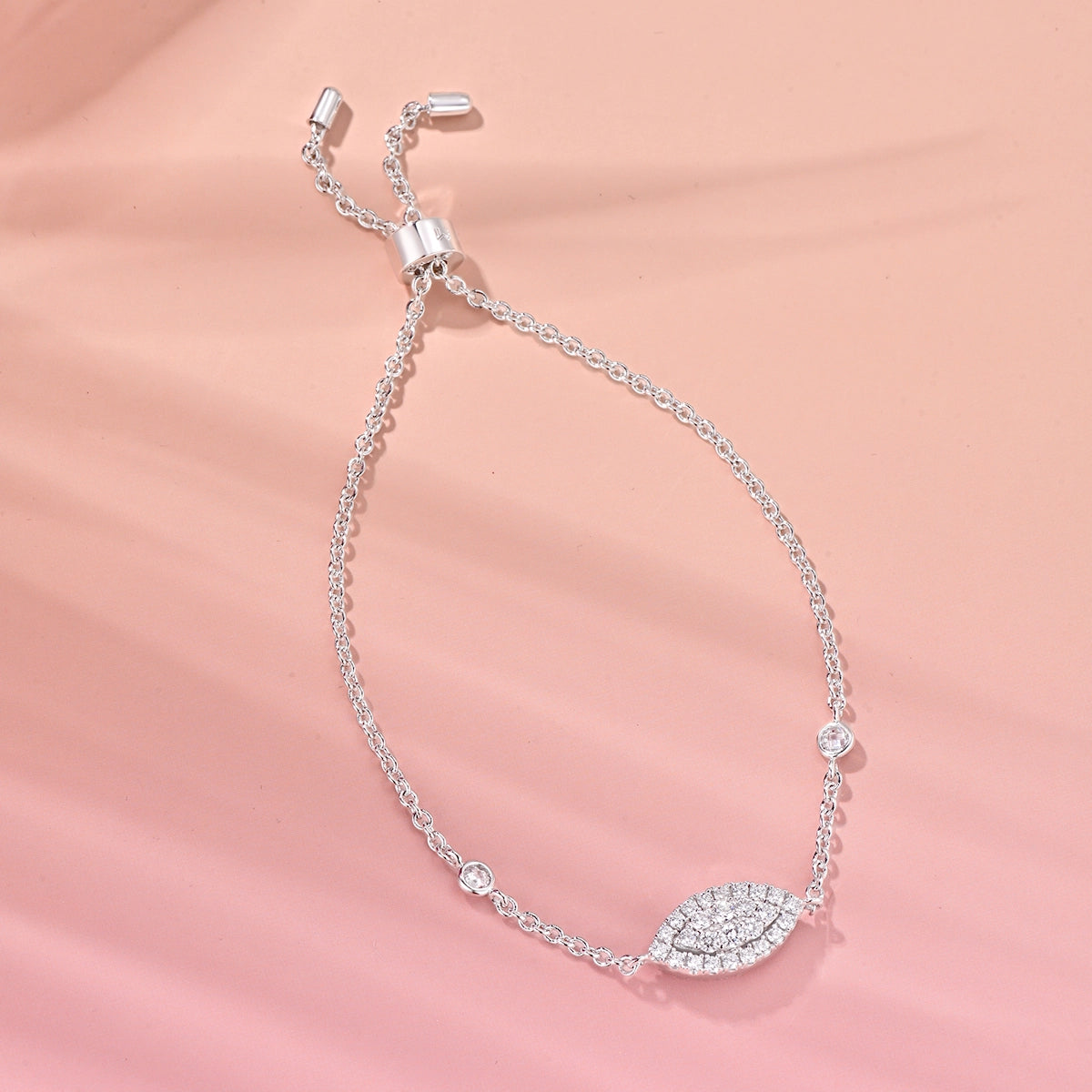 ديزي ليف / سوار باللون الفضي