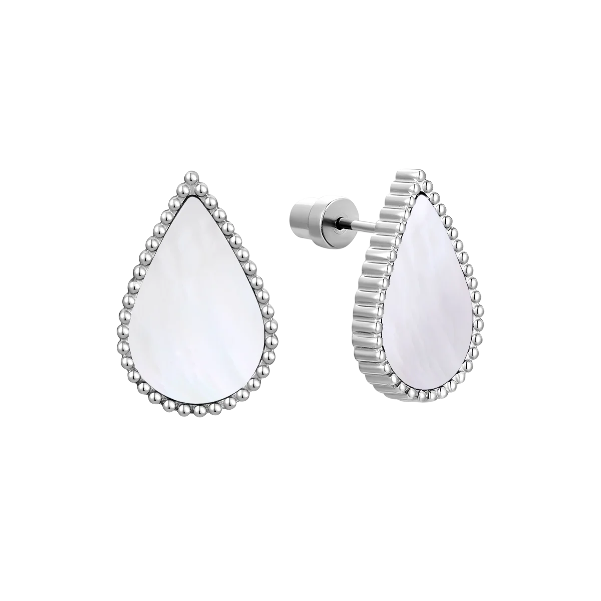 دروب / أقراط اللؤلؤ باللون الفضي