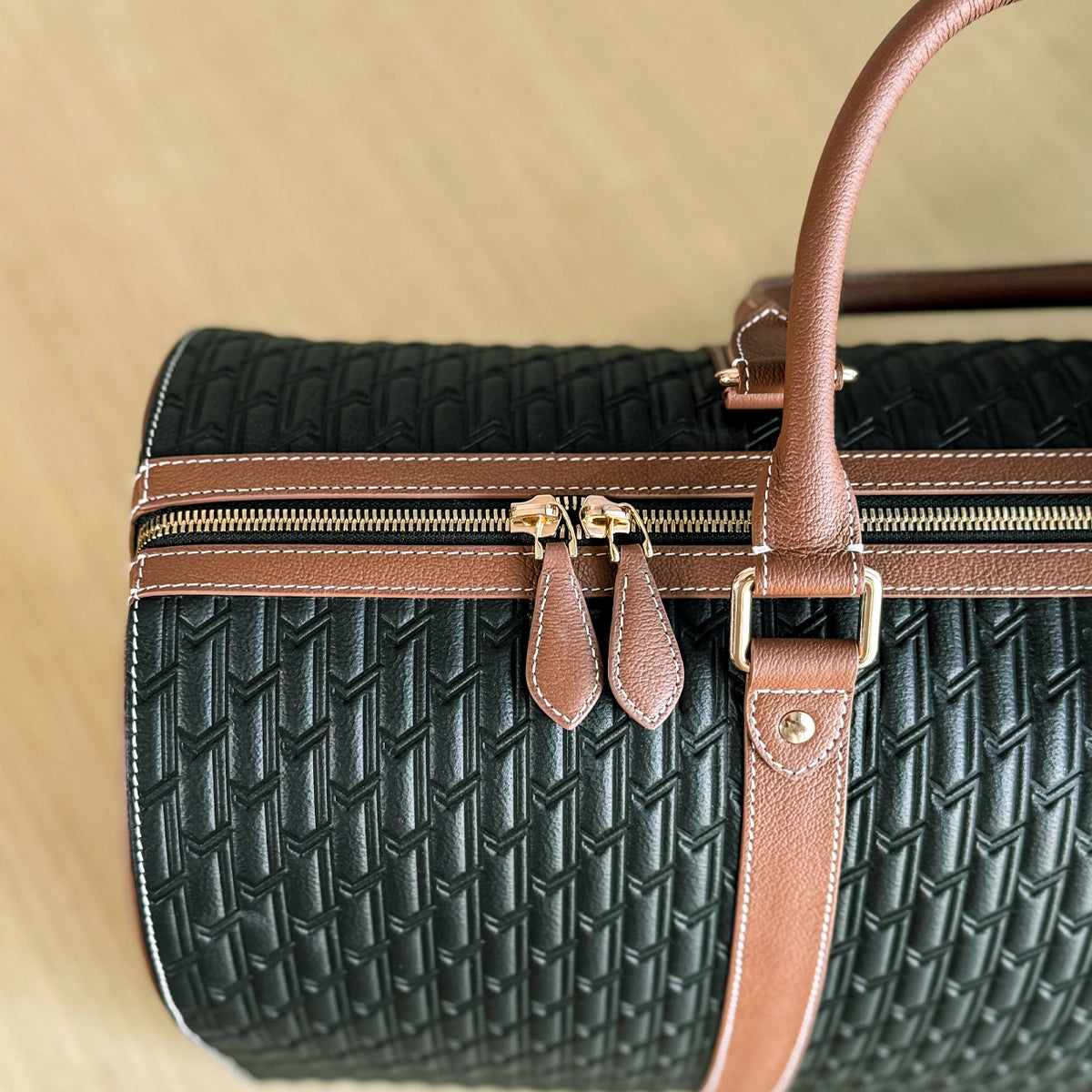 دفل باغ / اسود و تان