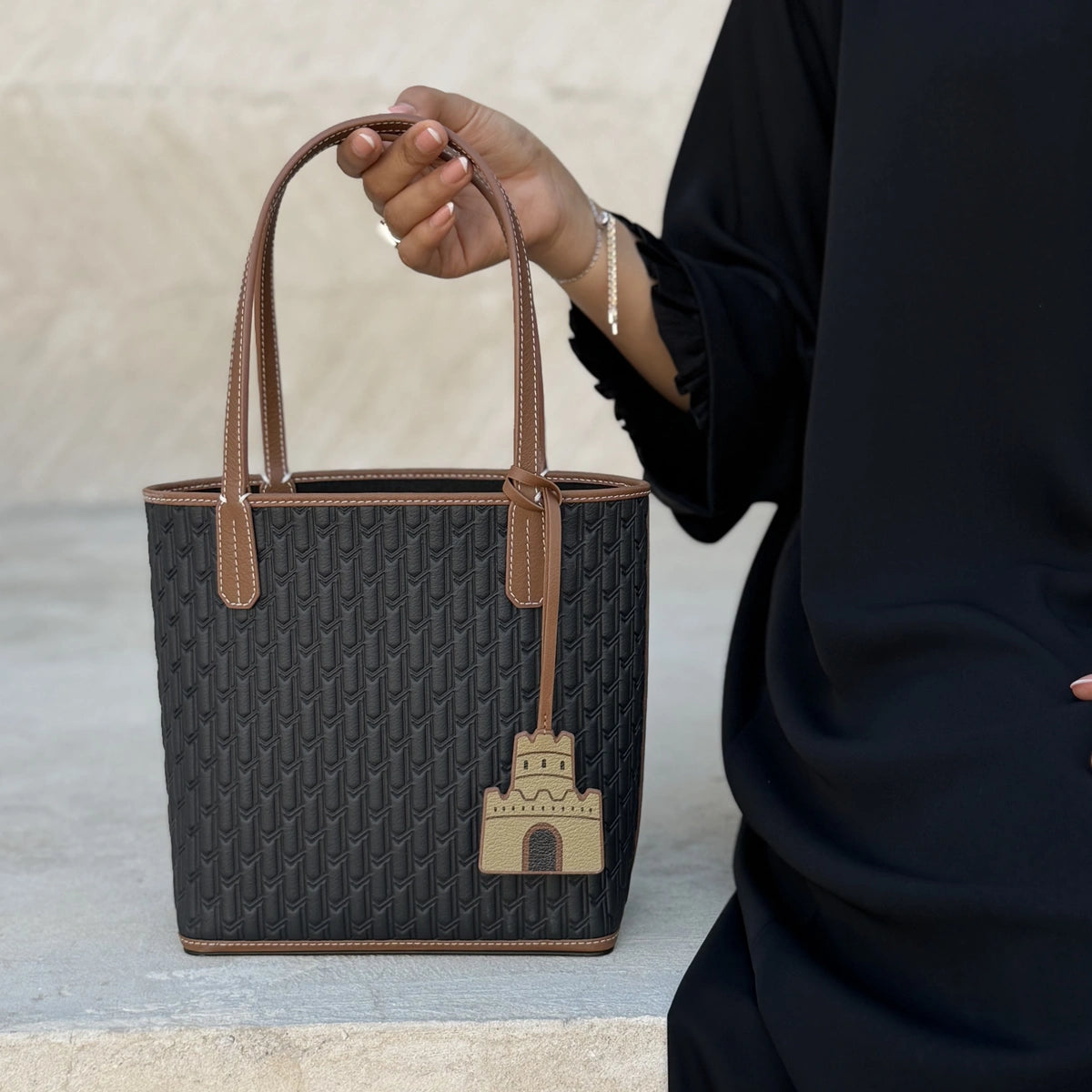 ليذر تشارم / البرقع