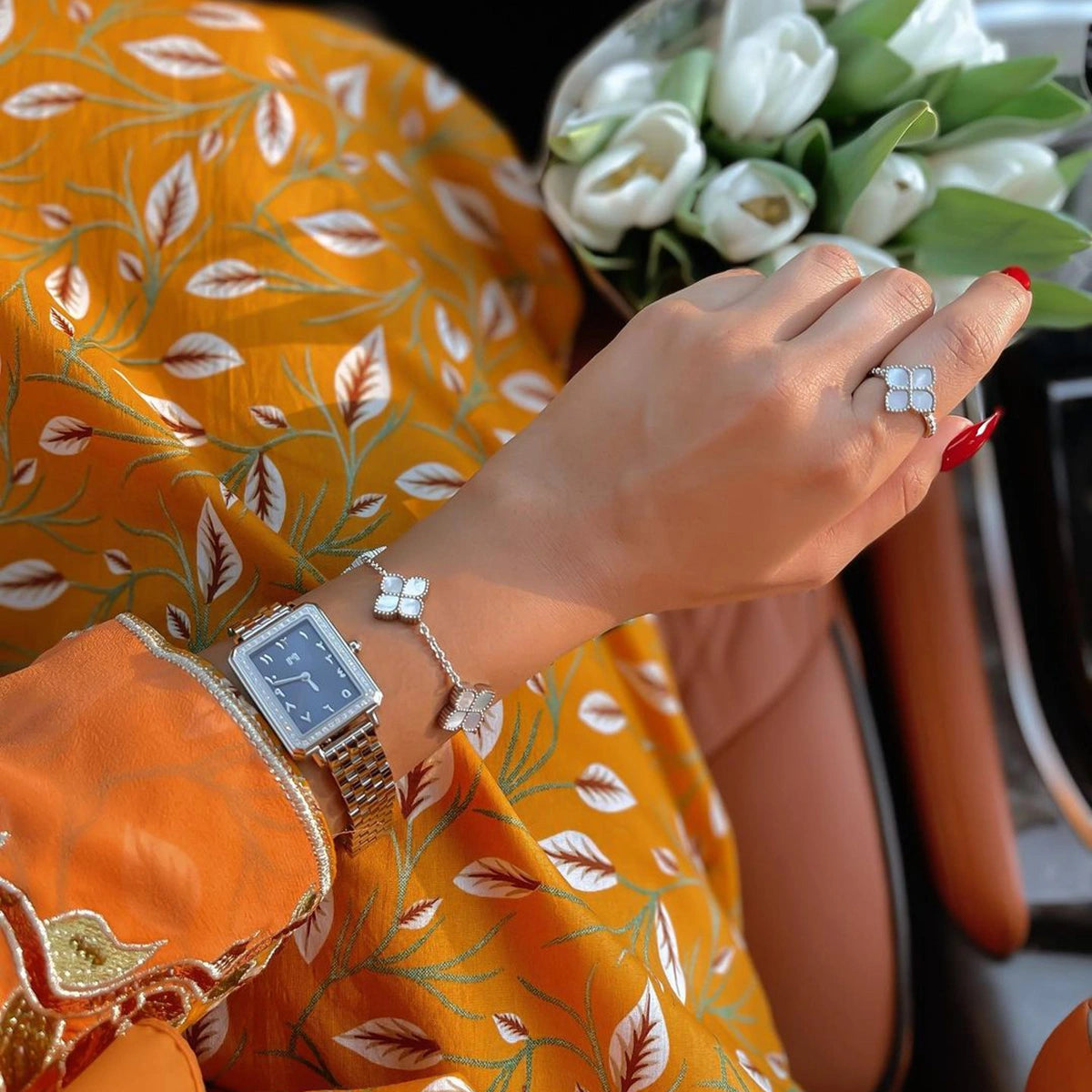 جوري / إسورة اللؤلؤ باللون الفضي