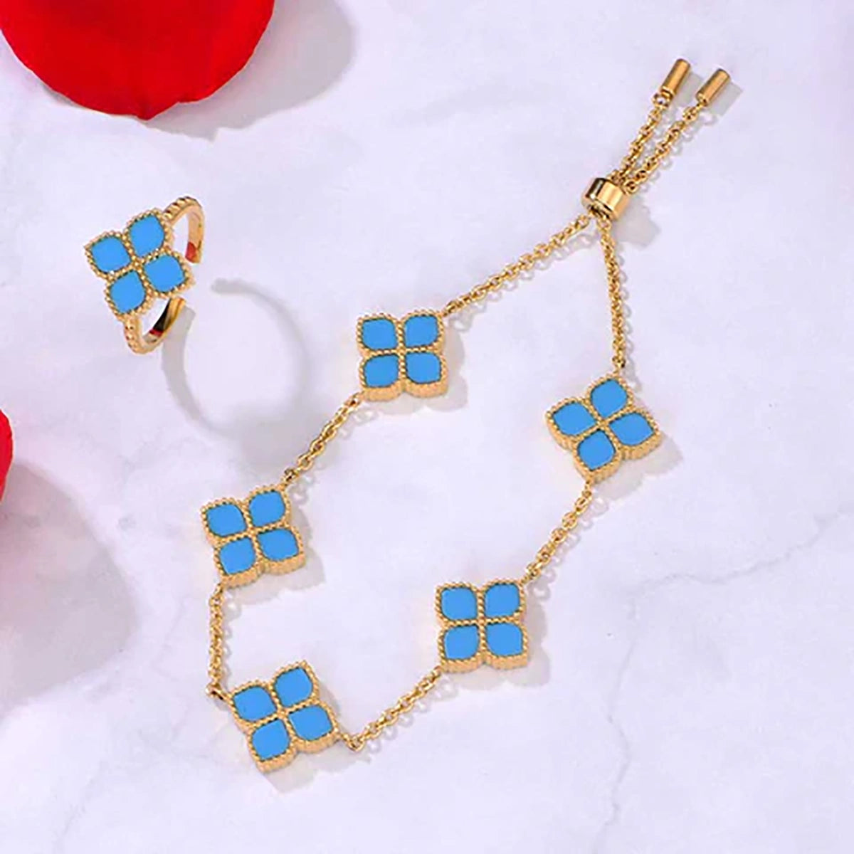 جوري / إسورة العقيق التركوازي باللون الذهبي