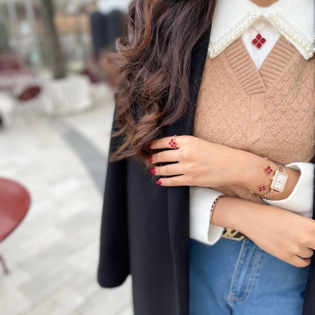 جوري / طقم الحجر الأحمر بلون الروز قولد