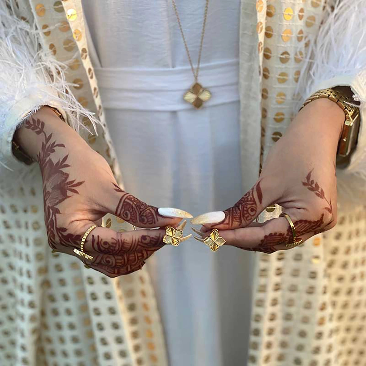 جوري / طقم إشراقة الجوري بلون الذهب