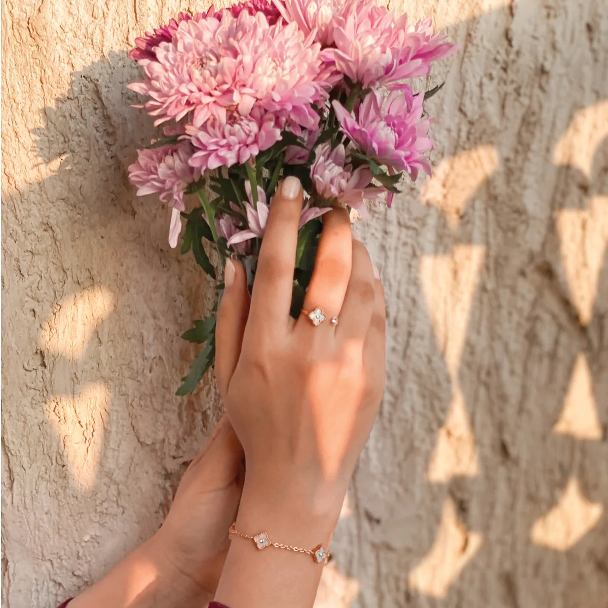 ميني جوري / إسورة اللؤلؤ بلون الروز قولد