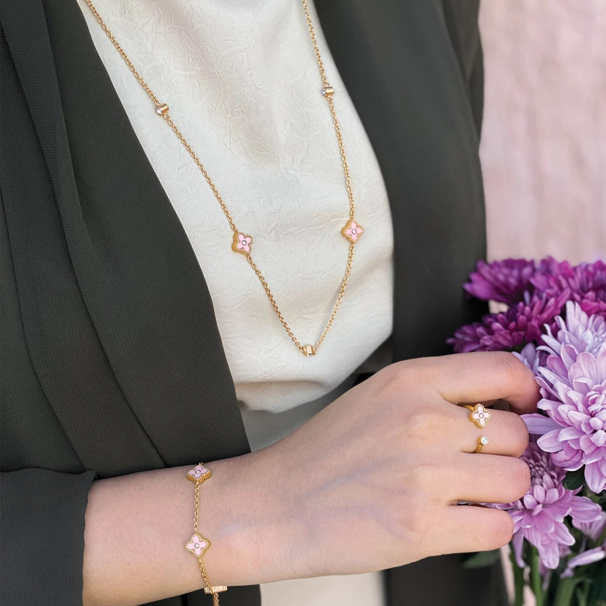 ميني جوري / إسورة وردي فاتح و ذهبي