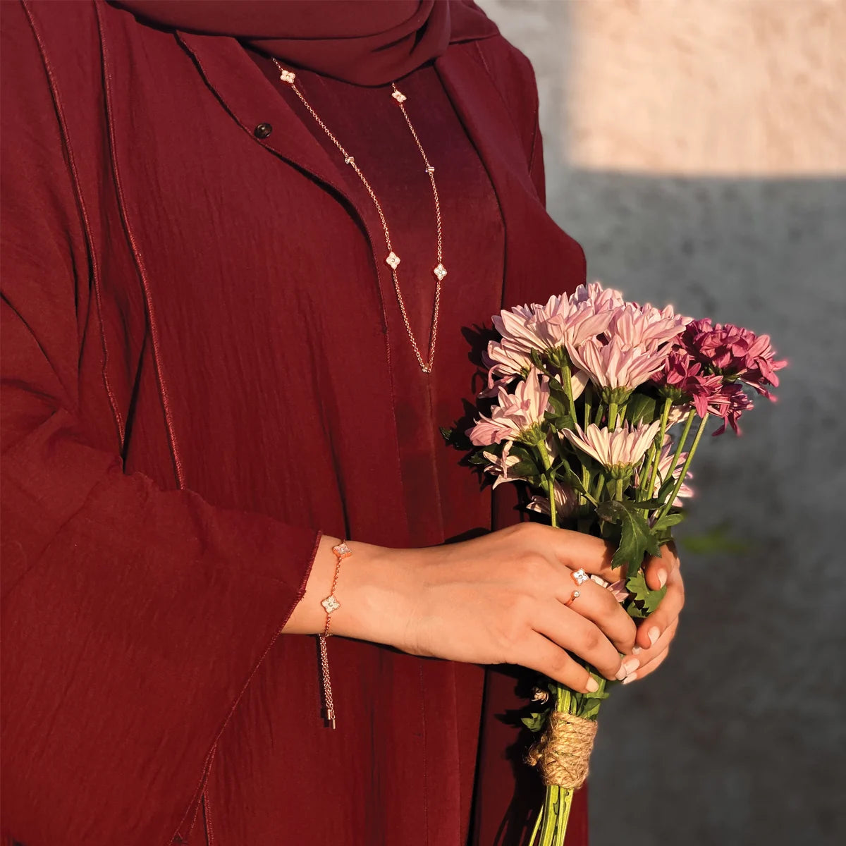 ميني جوري / عُقد اللؤلؤ بلون الروز قولد