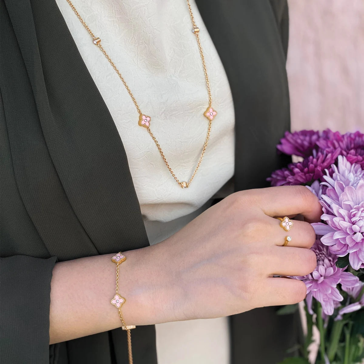 ميني جوري / خاتم وردي فاتح و ذهبي