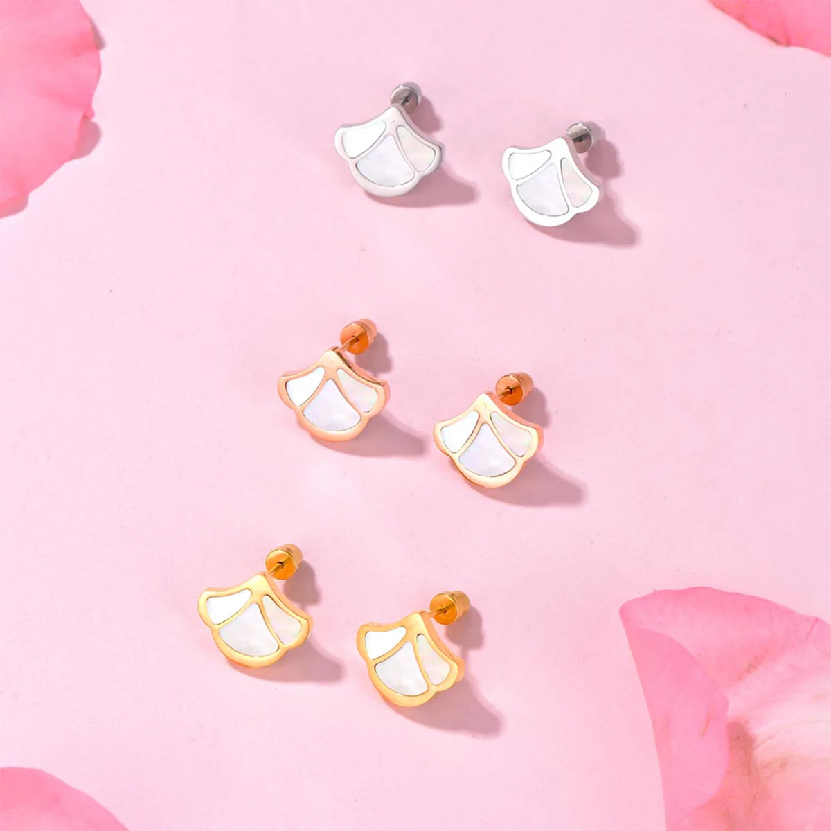 توليب / أقراط اللؤلؤ بلون الروز قولد