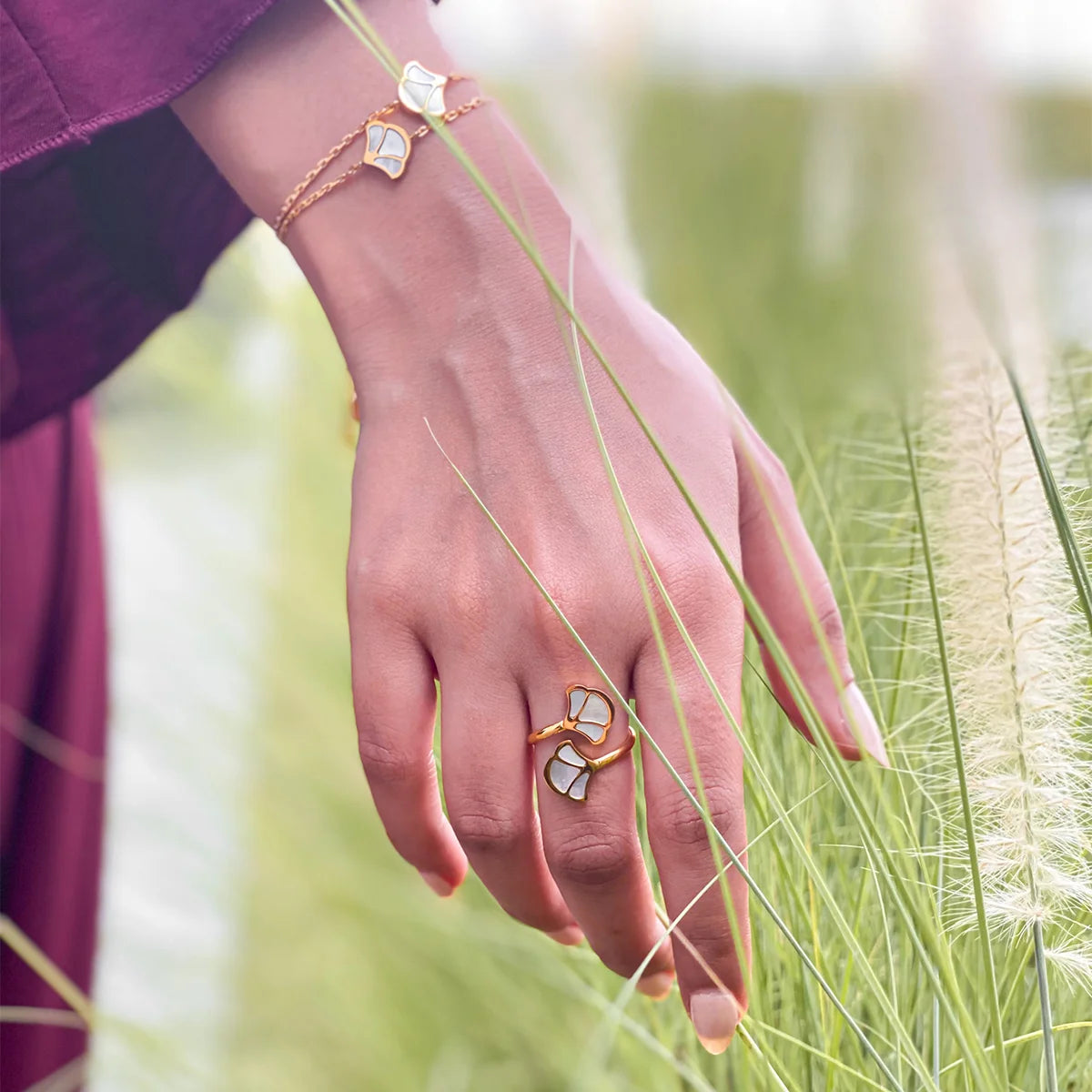 توليب / خاتم اللؤلؤ باللون الذهبي