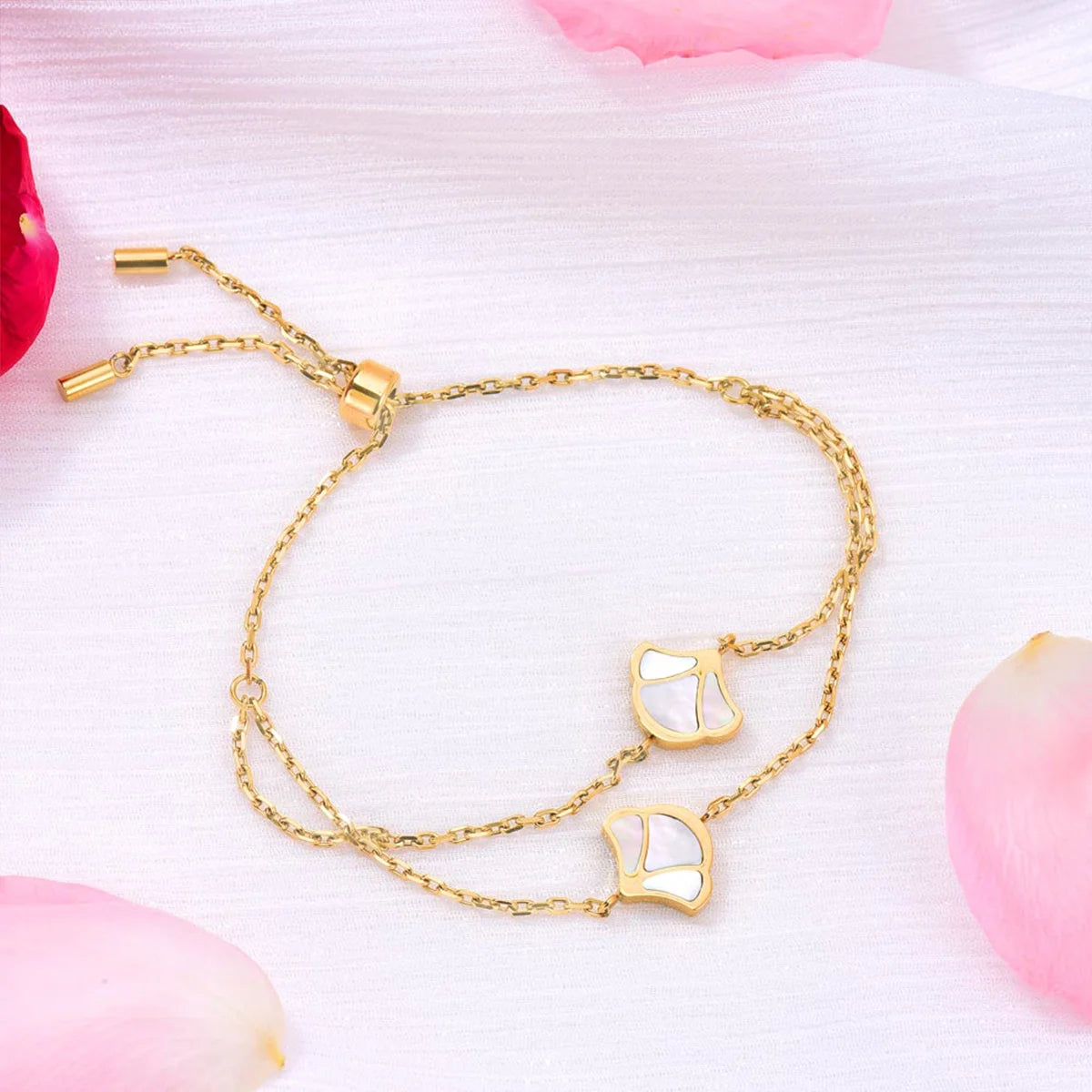 توليب / طقم اللؤلؤ باللون الذهبي