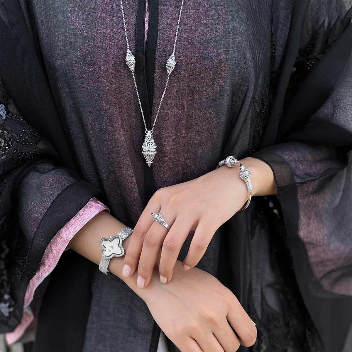 لانترن / طقم باللون الفضي