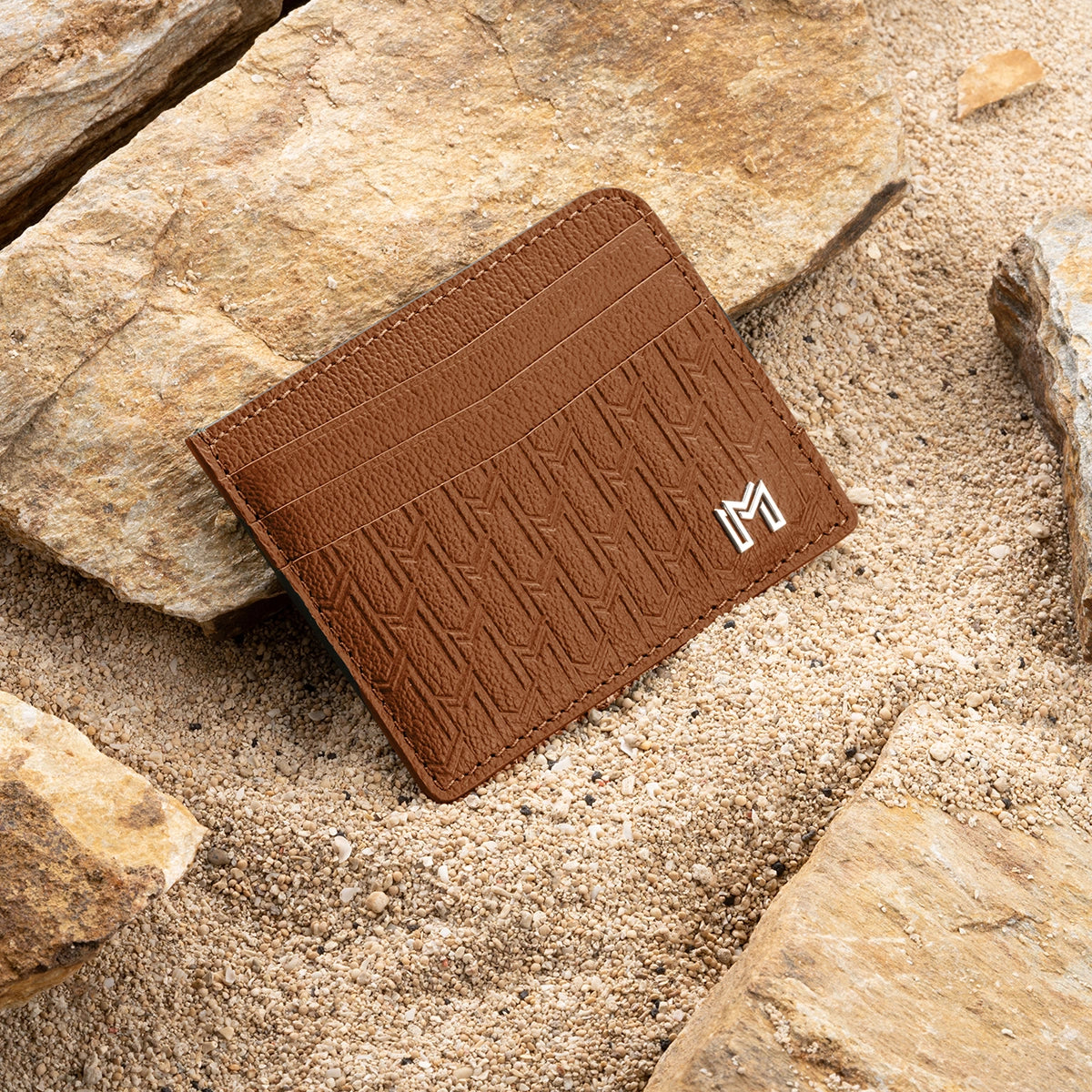 جلد الجمل تان / فضي