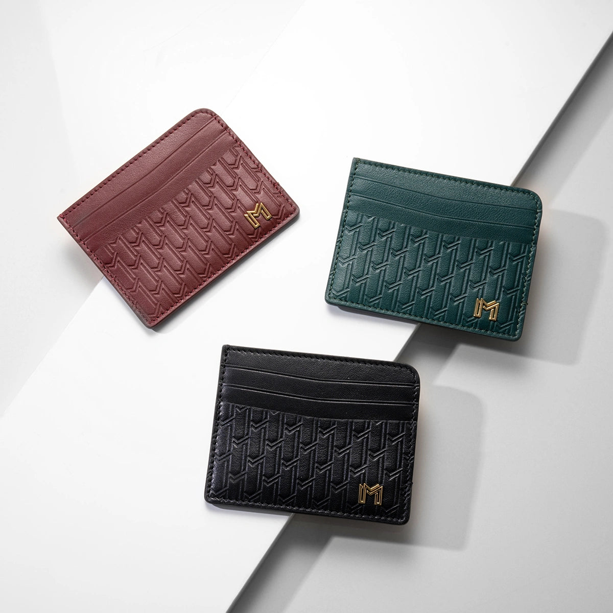 جلد ايطالي اخضر/ ذهبي