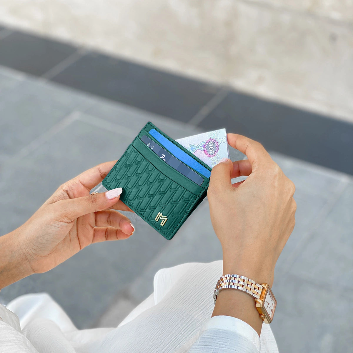 جلد ايطالي اخضر/ ذهبي