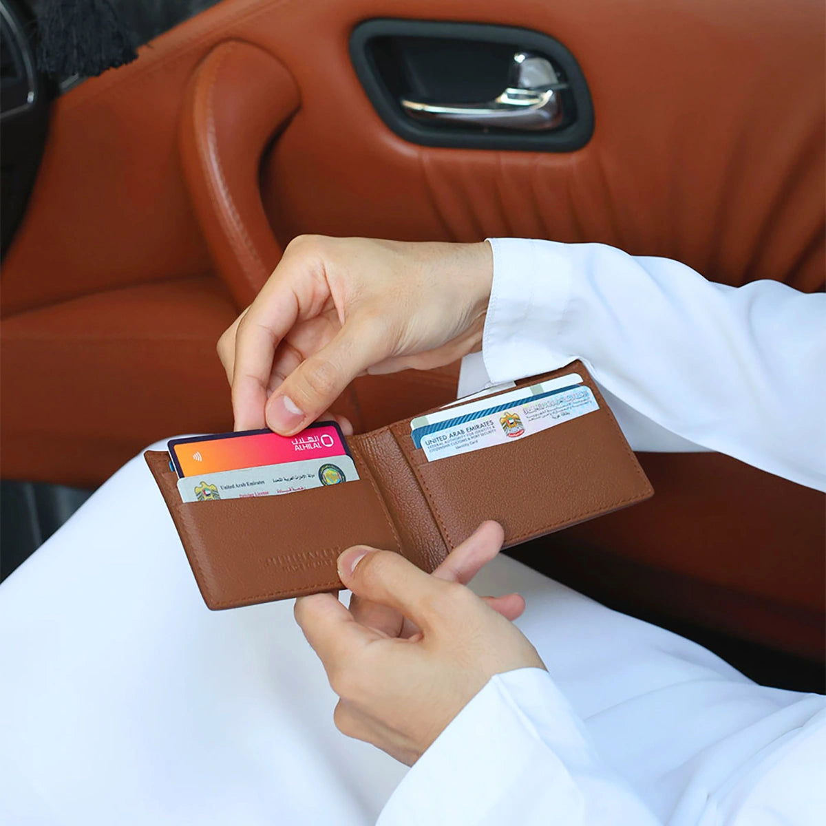 جلد الجمل / أسود وتان