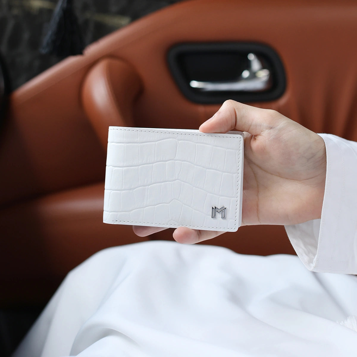 جلد الجمل / طبعة التمساح