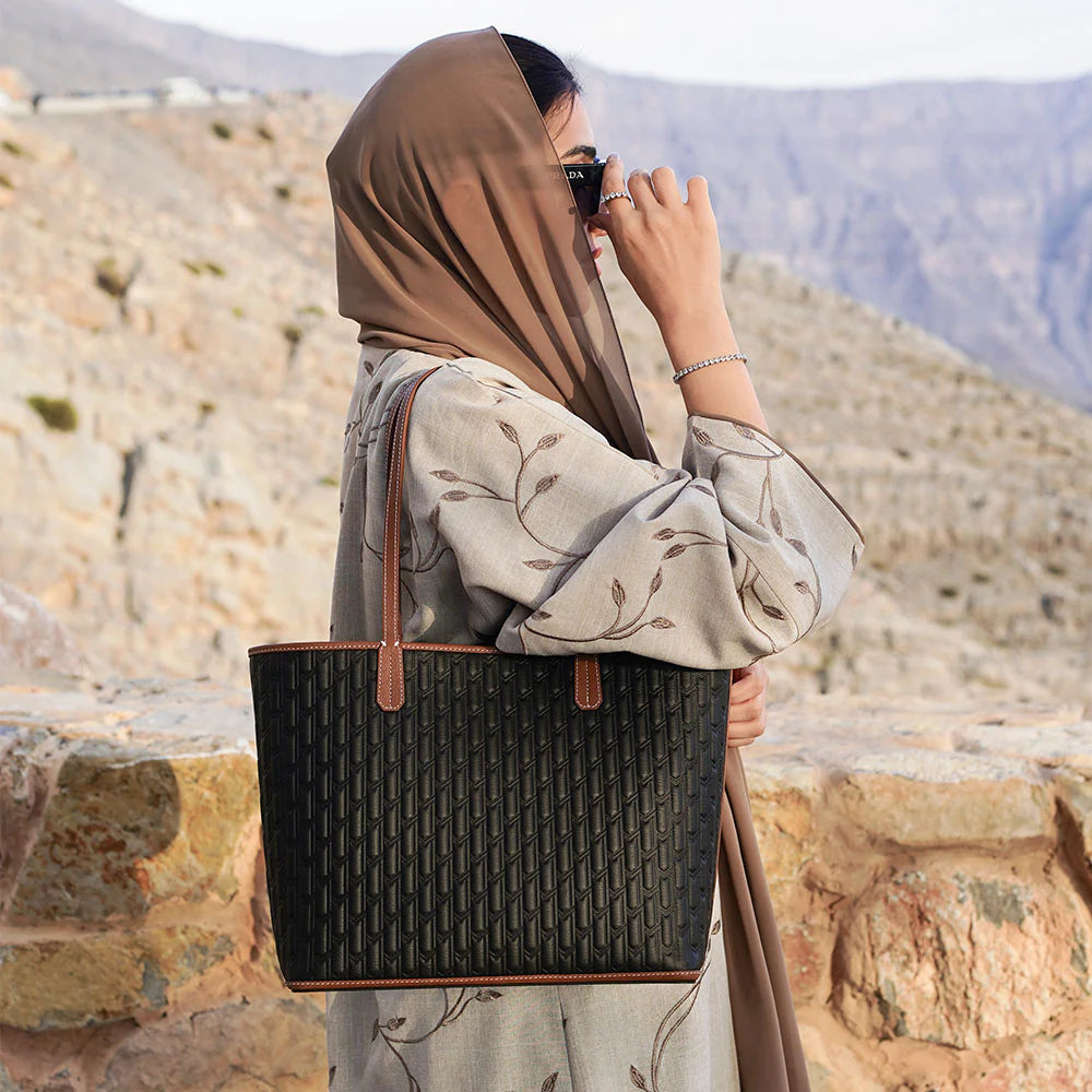 ترافل توت /أسود مع تان