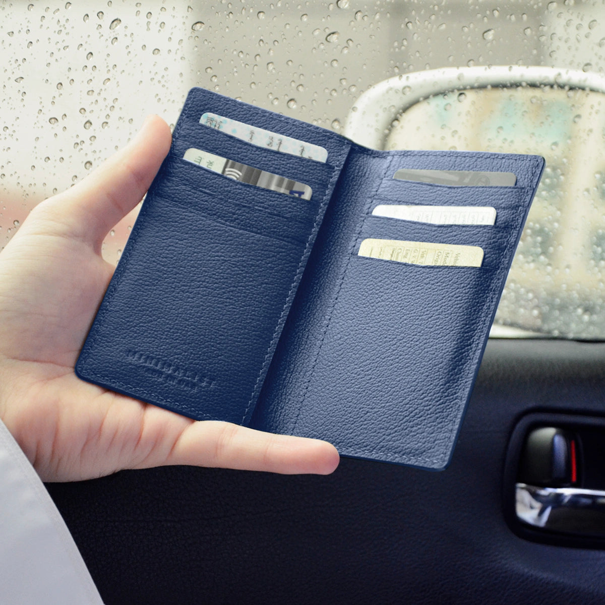 جلد الجمل كحلي / فضي