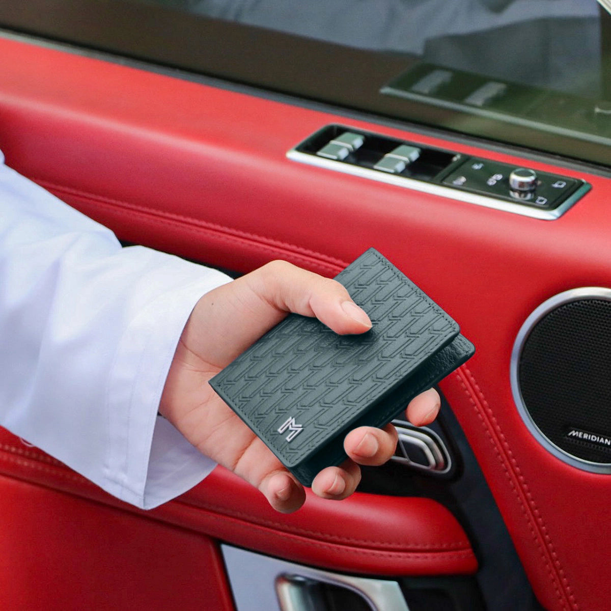 جلد الجمل اخضر / فضي