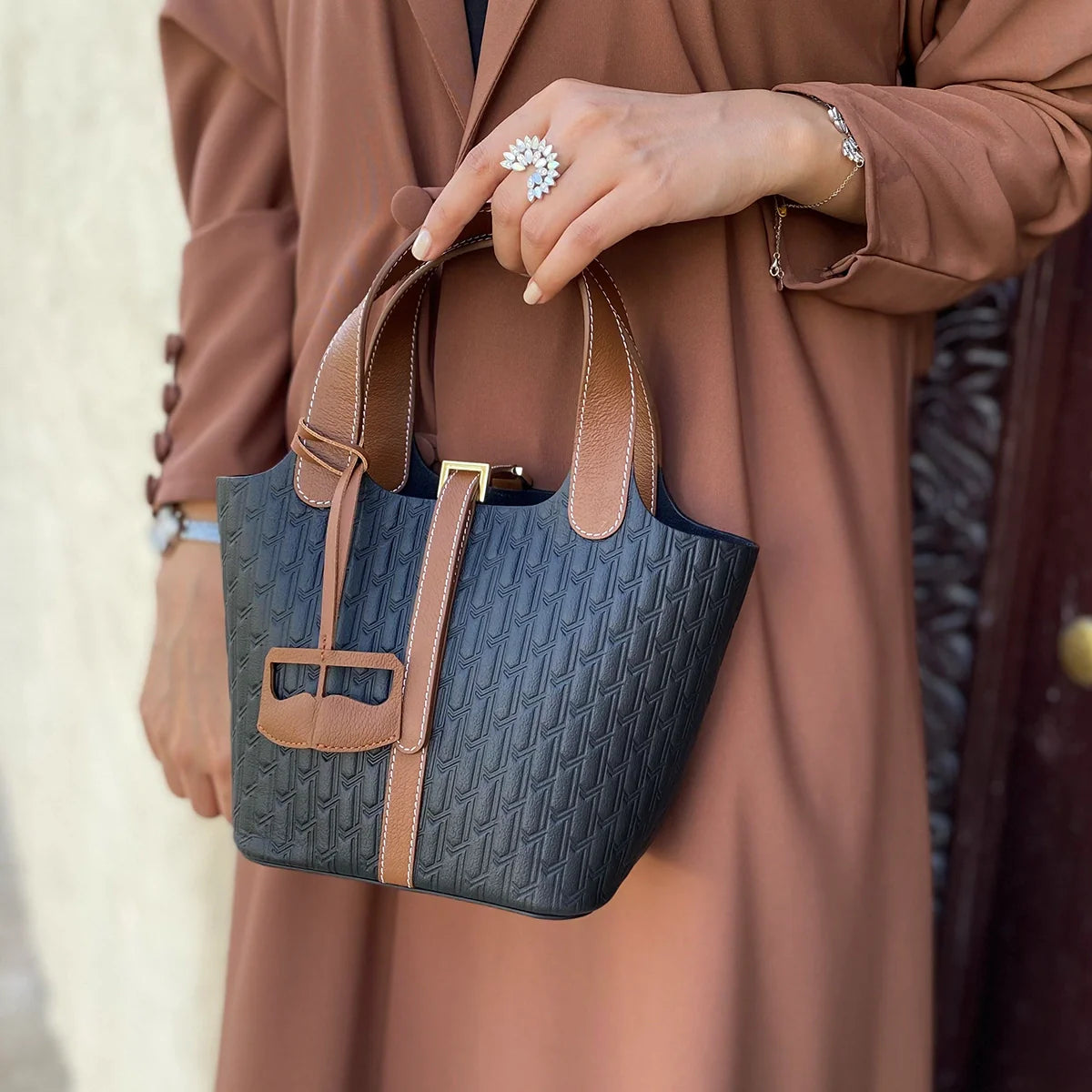 شنطة اليد اليازية / بورغندي