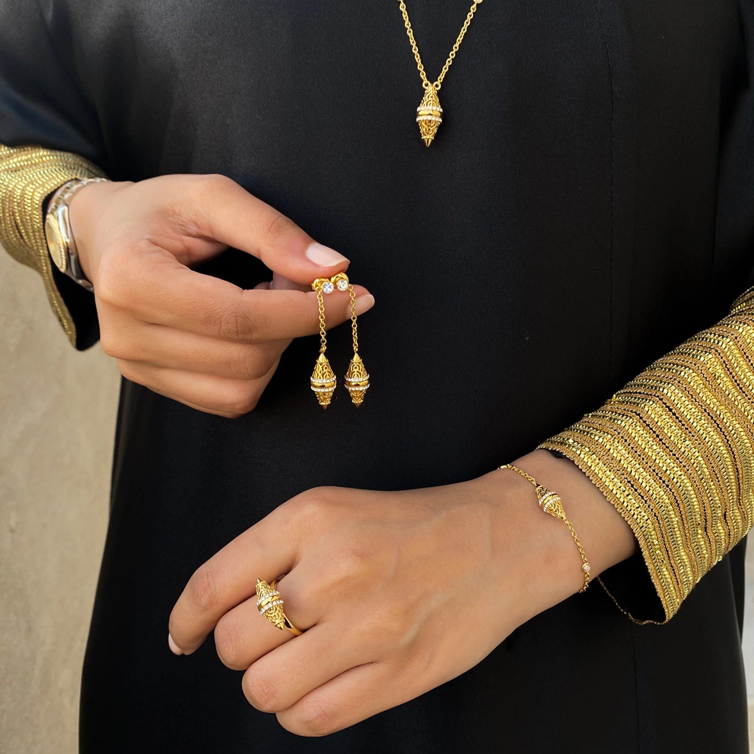 Lantern-set--1_e16e74fe-2f68-4713-a406-6700ac4f13ca | MINIMALIST