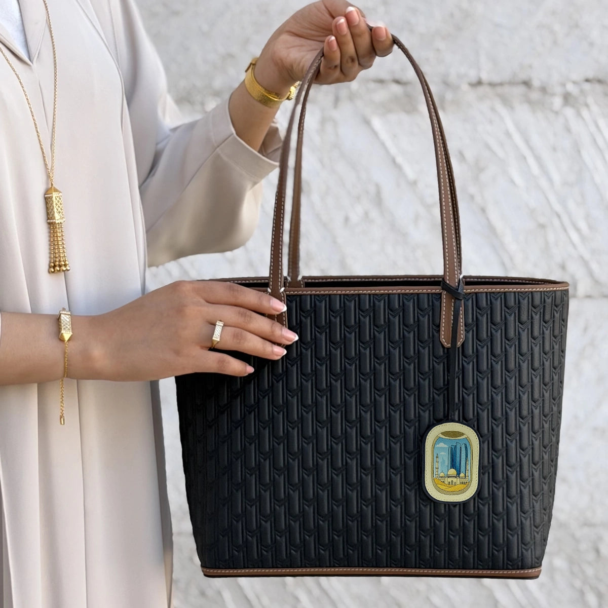 ليذر تشارم / البرقع