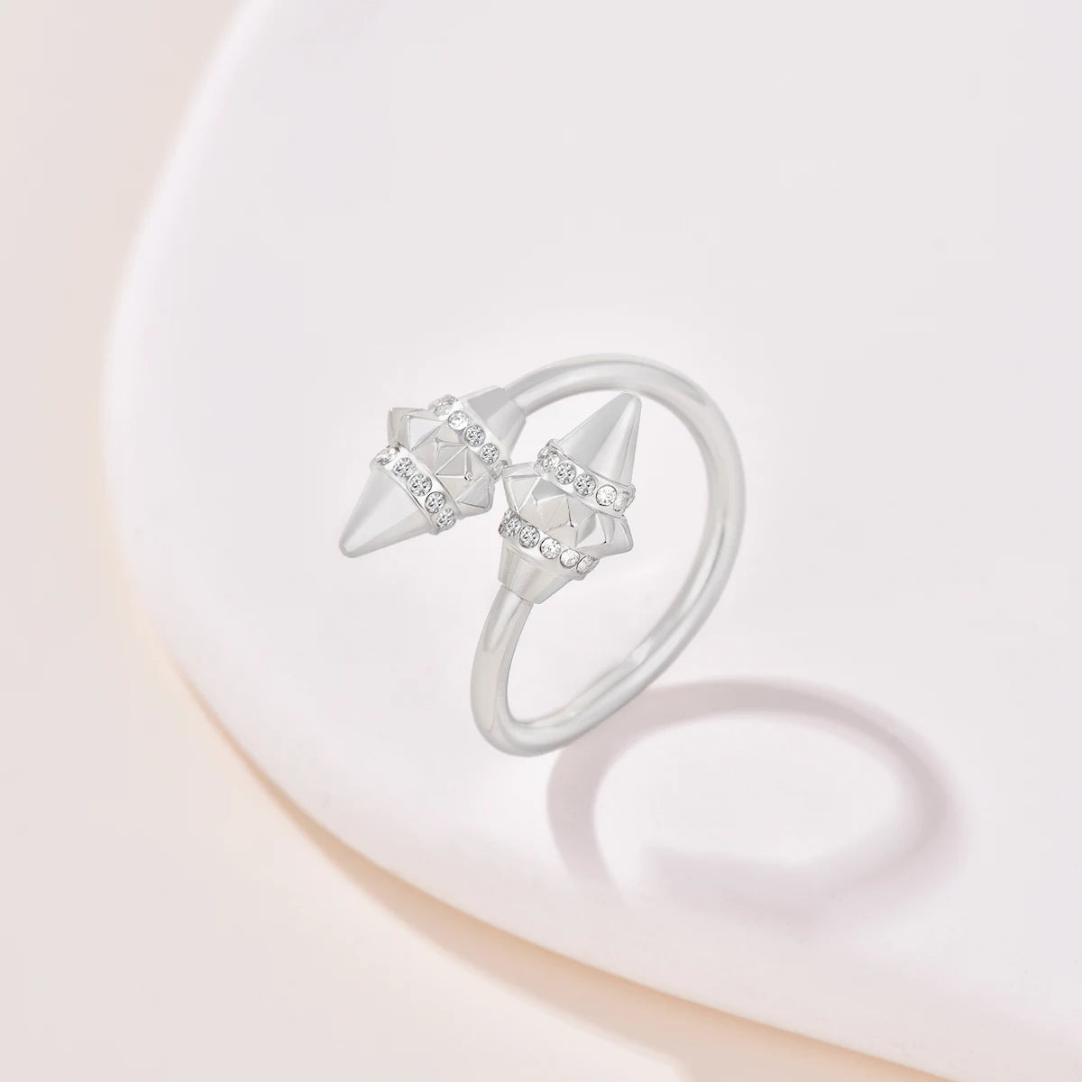 تراث / خاتم باللون الفضي