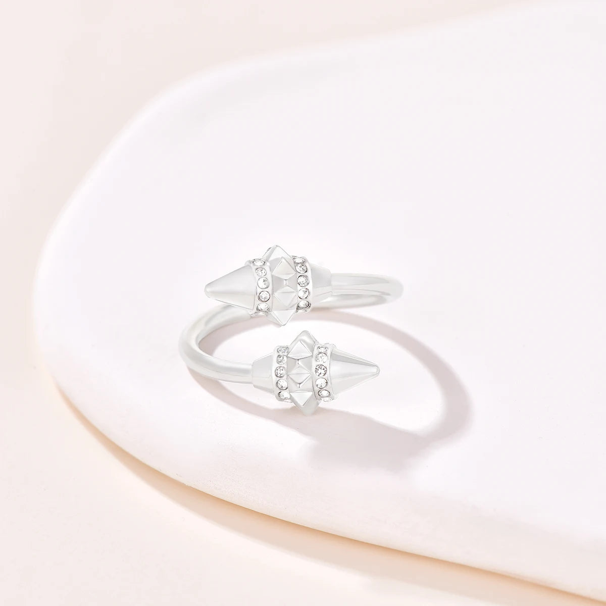 تراث / خاتم باللون الفضي