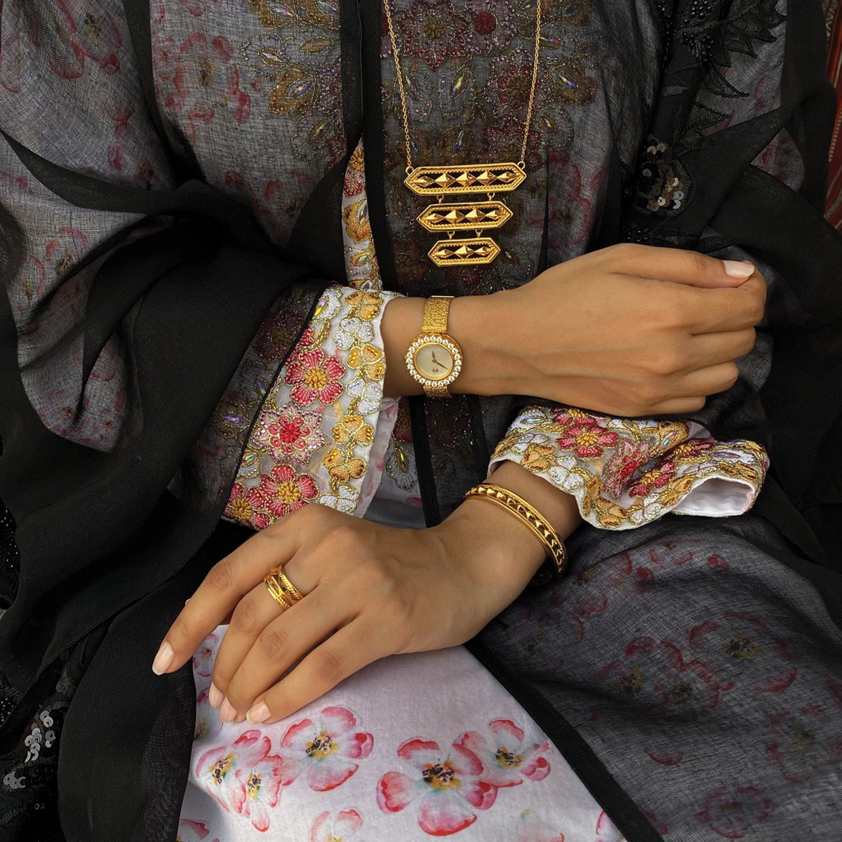 أناقة / خاتم ذهبي