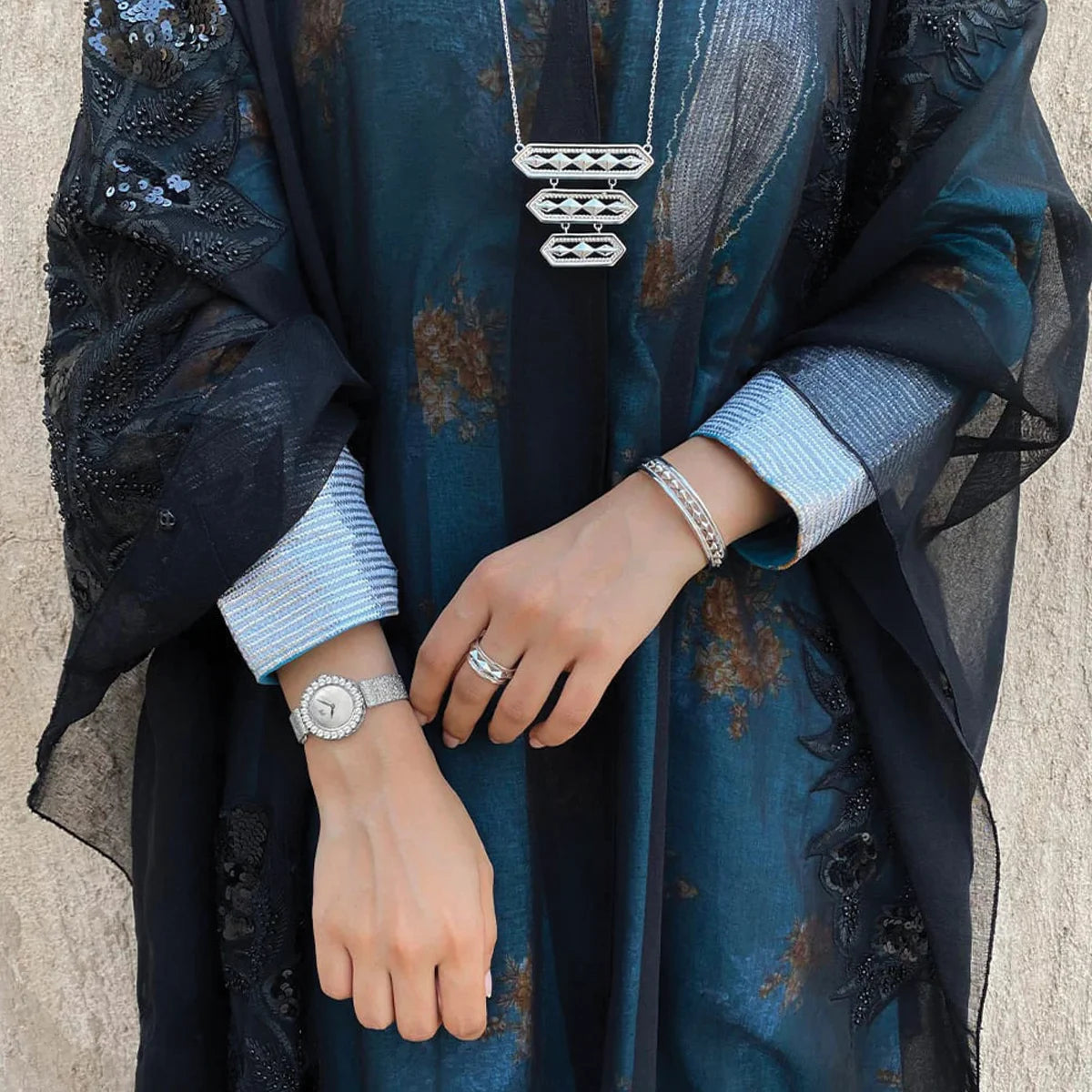 أناقة / طقم فضي