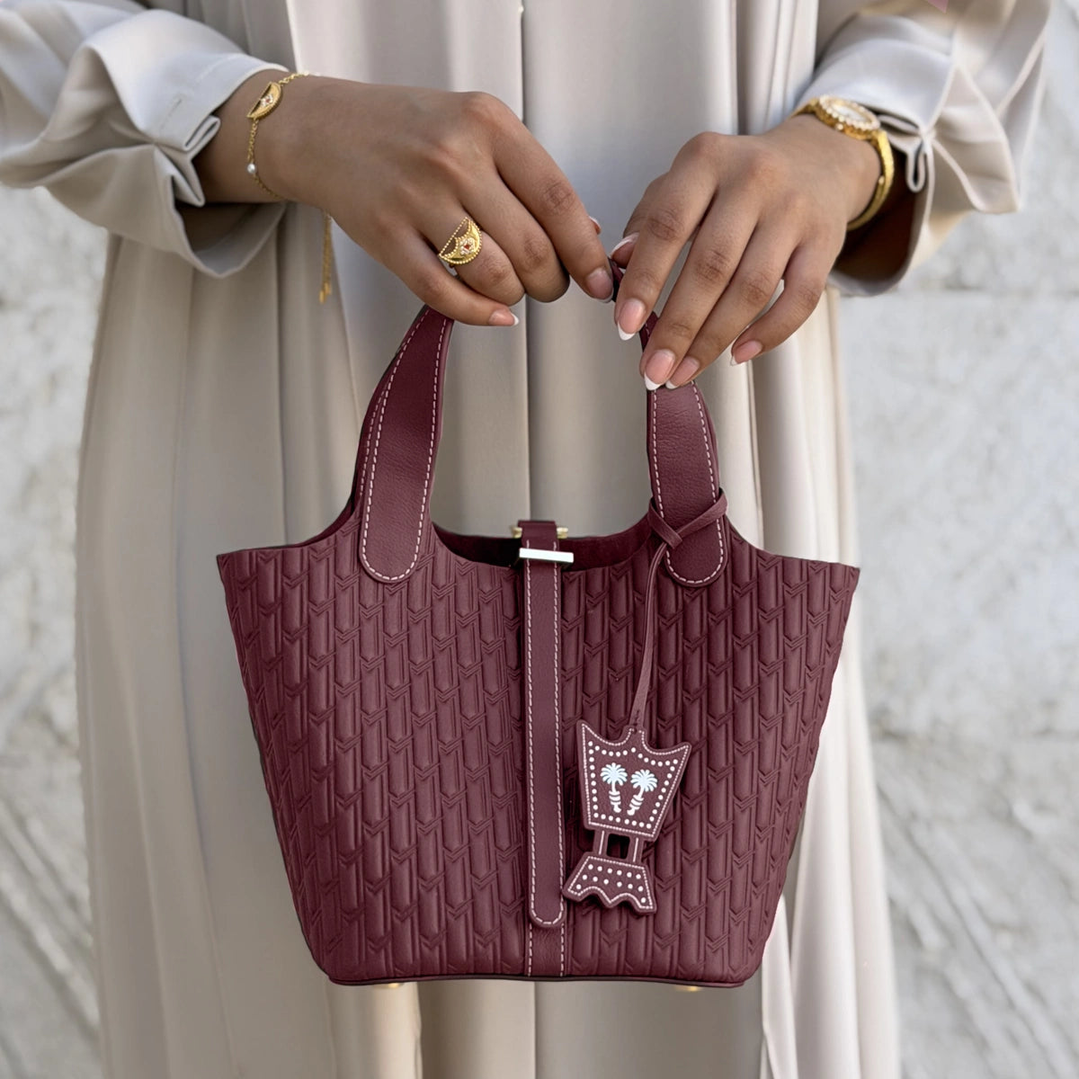 ليذر تشارم / البرقع