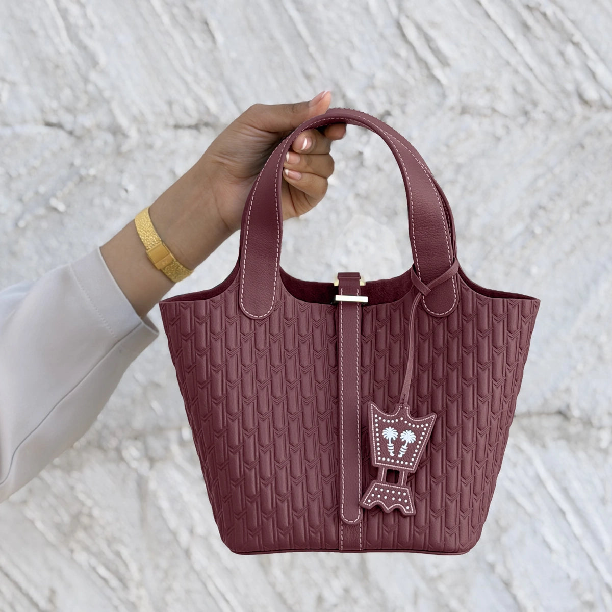 ليذر تشارم / البرقع