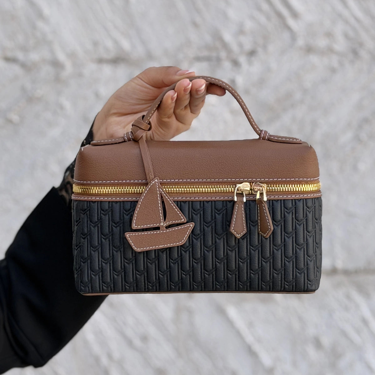 ليذر تشارم / البرقع