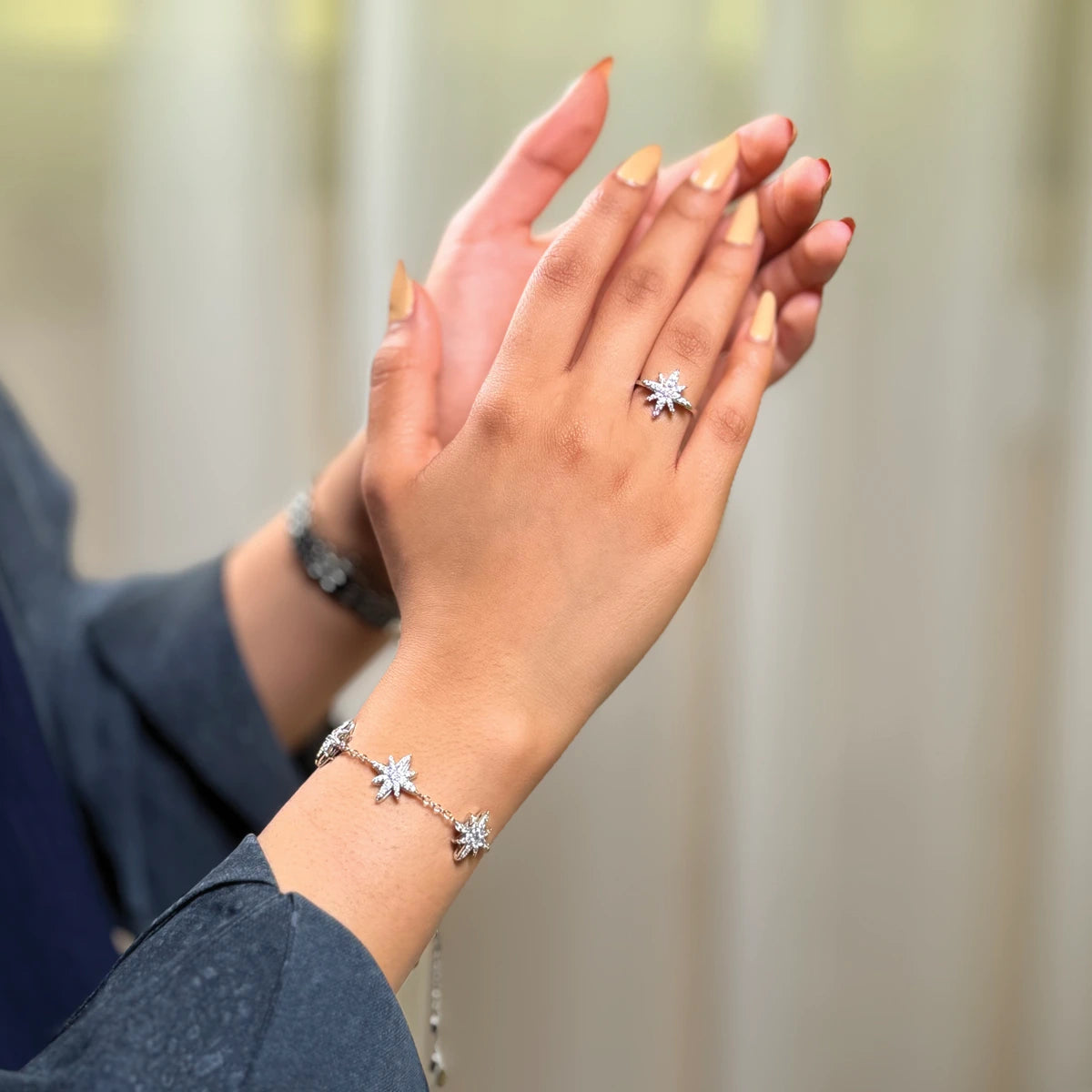 مون ستار / خاتم باللون الفضي